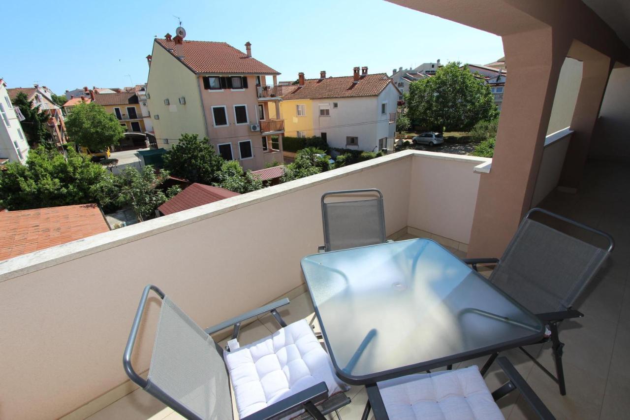 Apartments Eni Rovinj Bagian luar foto