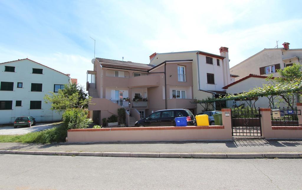 Apartments Eni Rovinj Bagian luar foto
