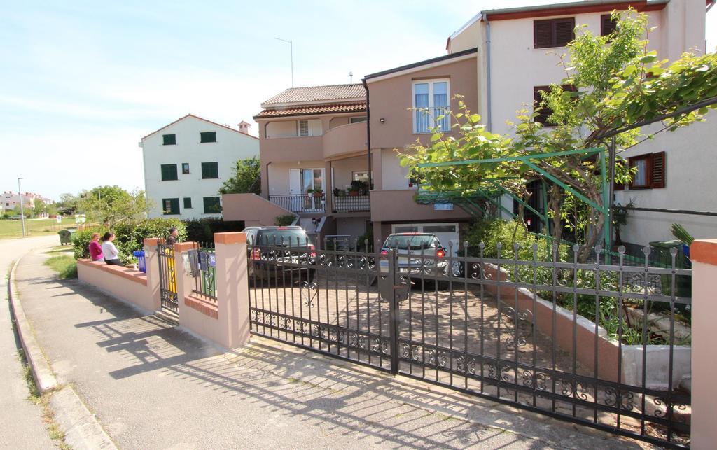 Apartments Eni Rovinj Bagian luar foto