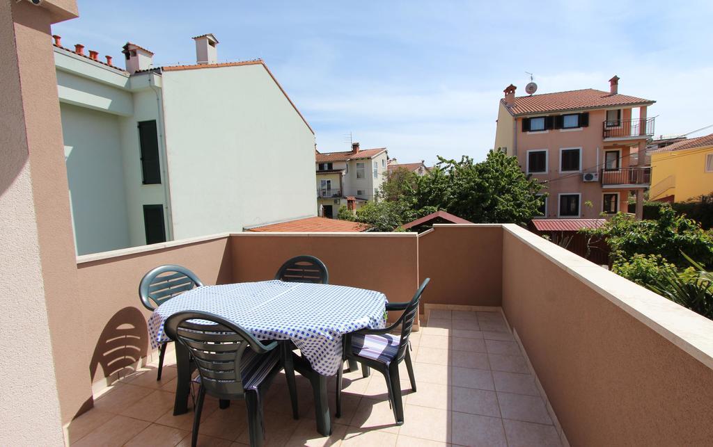 Apartments Eni Rovinj Bagian luar foto