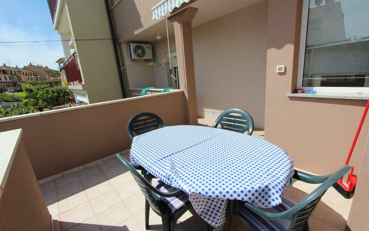 Apartments Eni Rovinj Bagian luar foto
